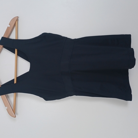 Lululemon Swift Tank Black - 8 - Picture 3 of 10